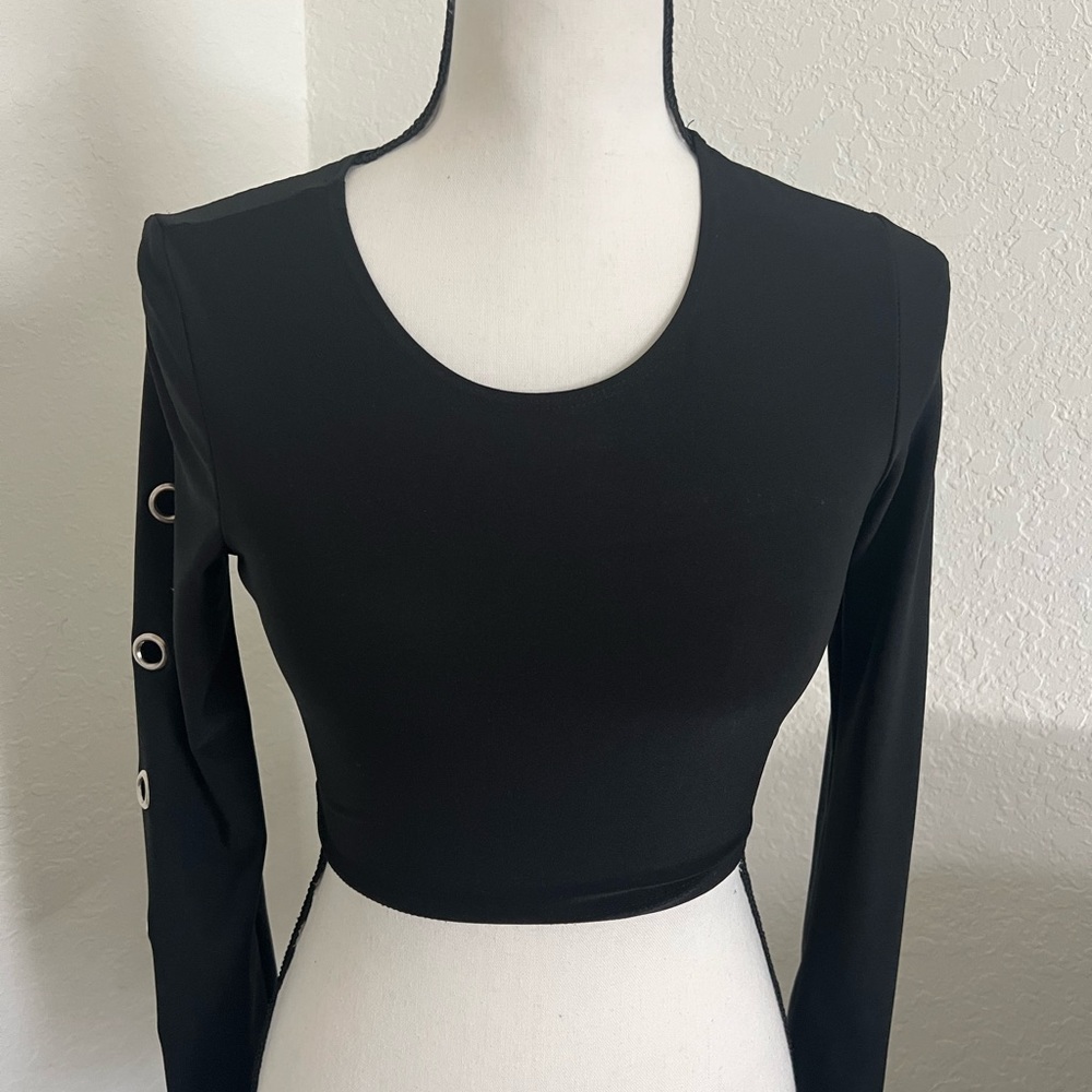 Charlotte Russe Long Sleeve Fitted Cropped Black Top Size Small
